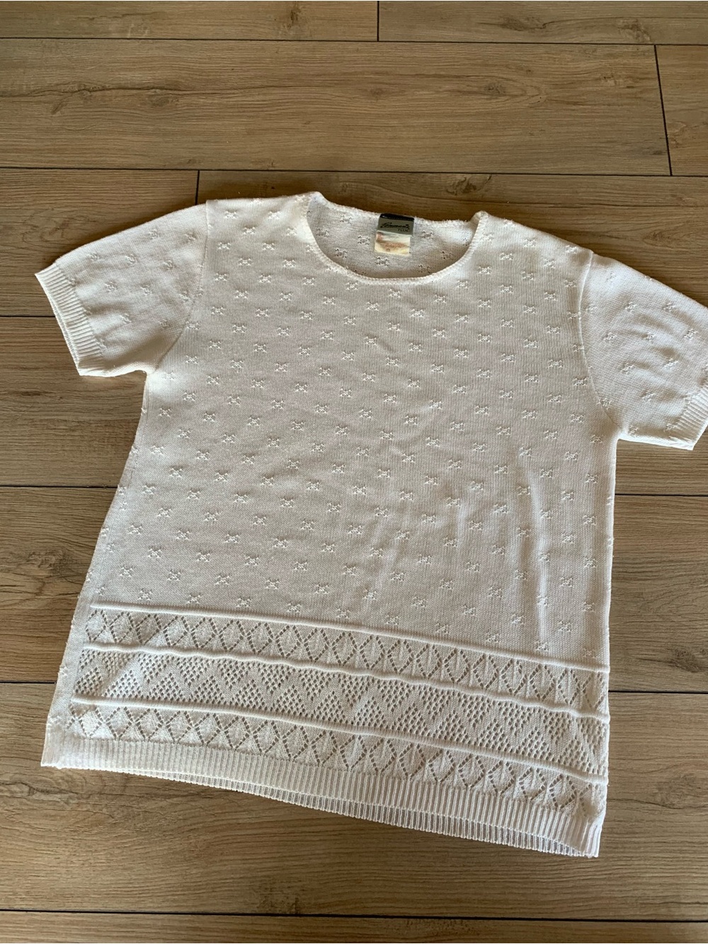 Vintage Knit Top with feminine details | 90s mom grandmacore | basic piece